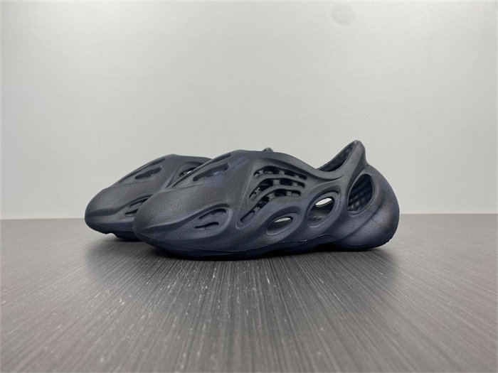 adidas Yeezy Foam RNNR Mineral Blue GX8506