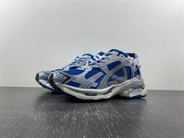 7.0 Balenciaga