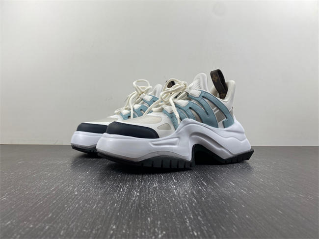 1 Vuitton Archlight Sneakers LV 3