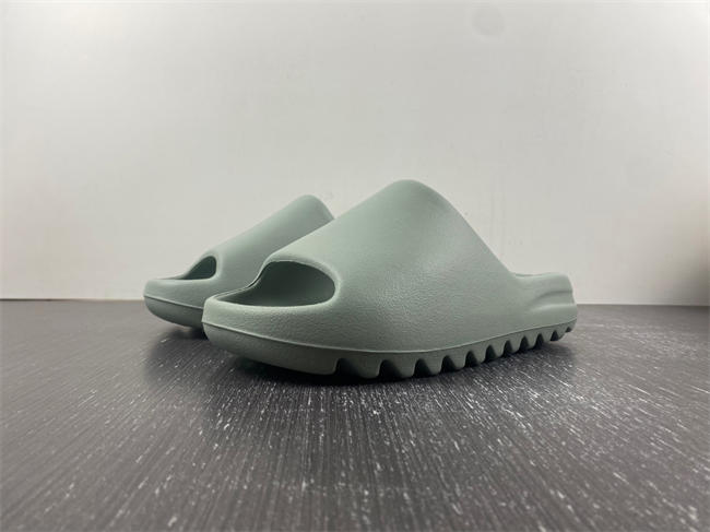 adidas YEEZY SLIDE  ID5480
