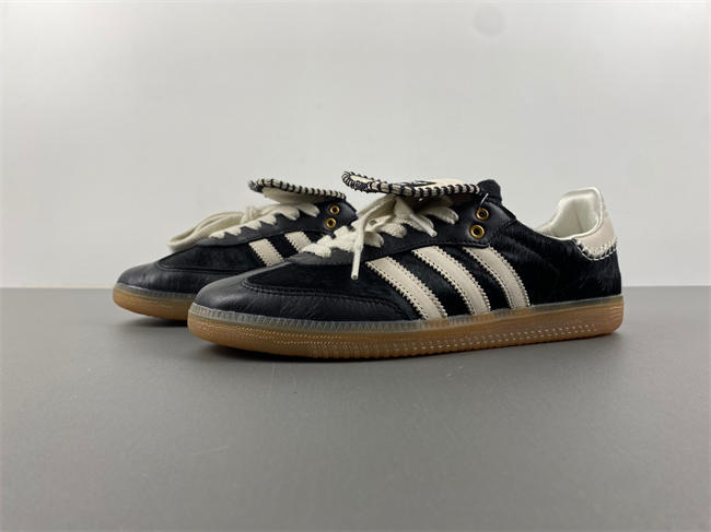 Wales Bonner x adidas Samba  IE0580
