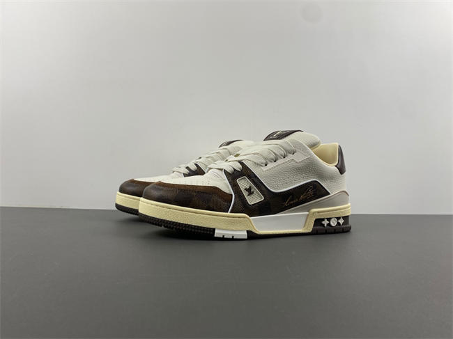Louis Vuitton LV trainer 26