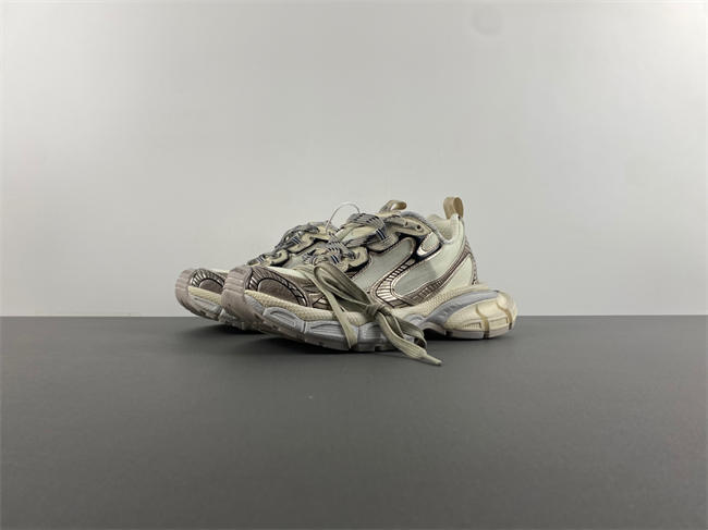 十IAGA -PHANTOM SNEAKER  734731 W3XL2 0335