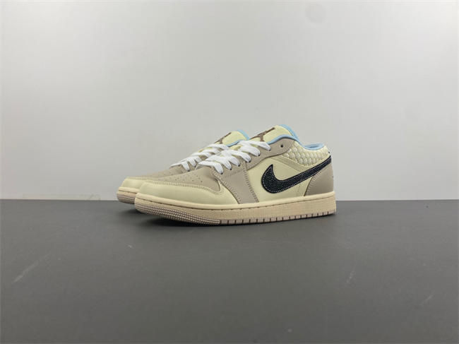 Air Jordan 1 Low  HQ3440-101