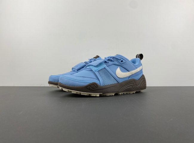 Nike Travis Scott x Nike Zoom Field Jaxx  HQ3072-400
