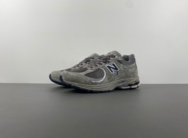 new balance   ML2002RA