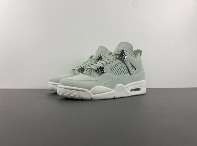 Air Jordan 4 “Seafoam”   Seafoam/Sail  HV0823-003