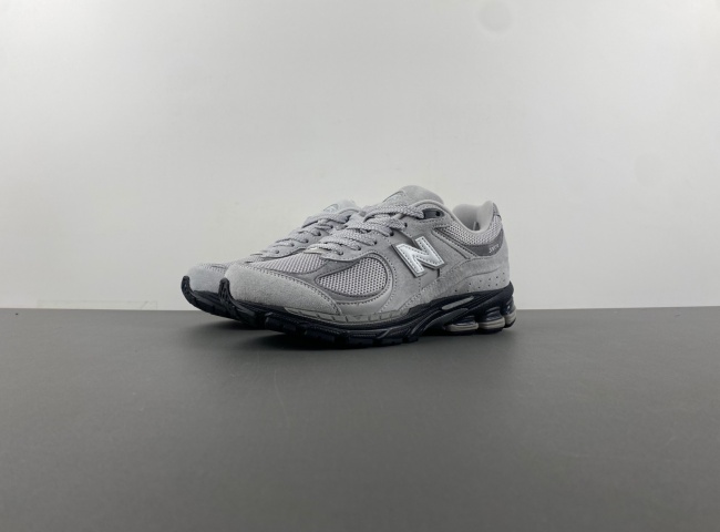 new balance NB M2002RC1  M2002RC1