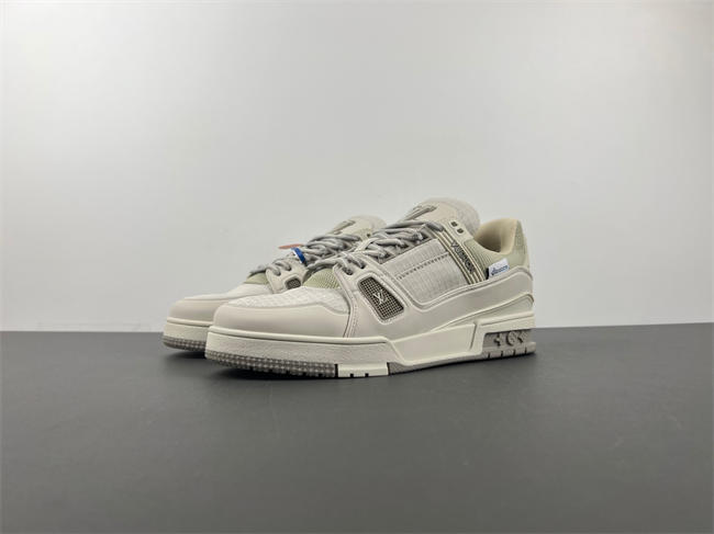 Louis Vuitton LV trainer LV8136