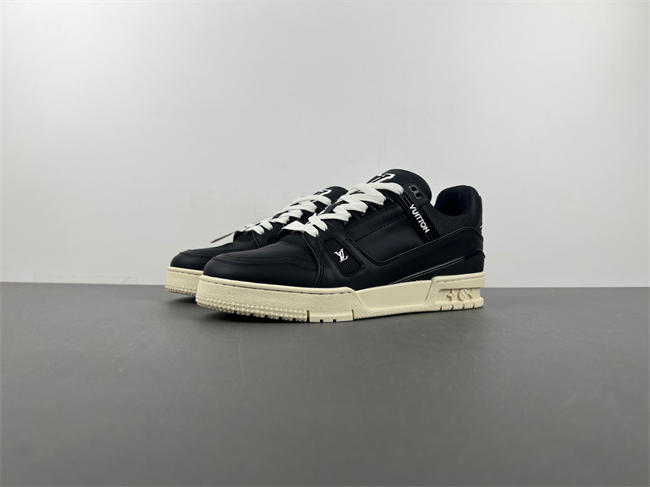 Louis Vuitton LV trainer LV8127