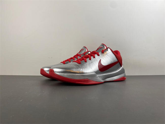 Caitlin Clark x Nike Zoom Kobe 5 Protro 'Rookie of the Year' IV2712-001