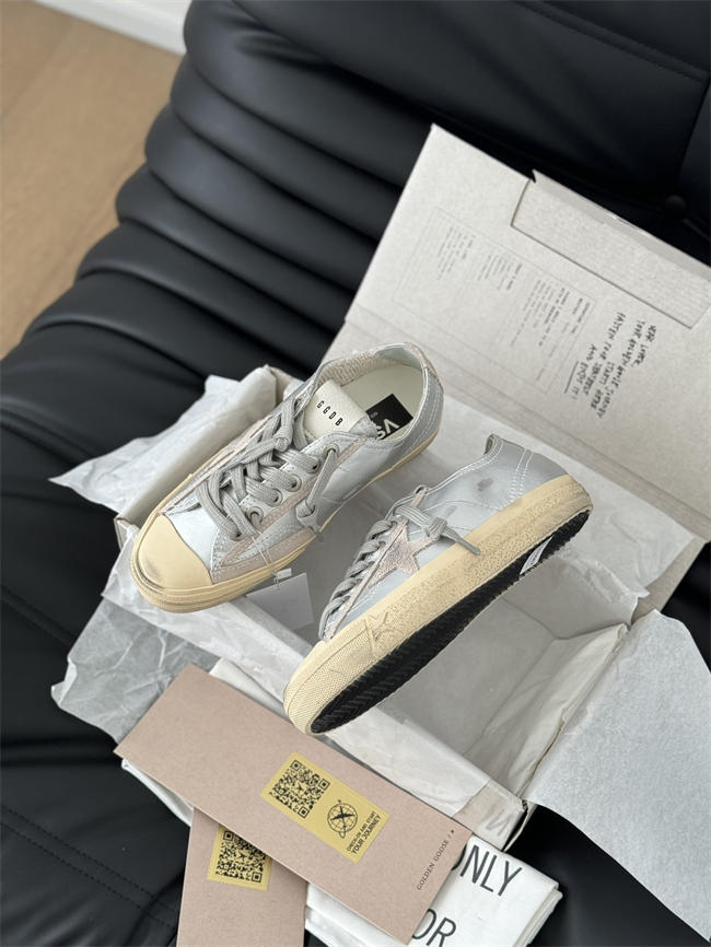 Golden Goose Sneaker