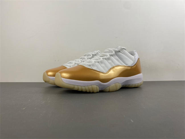 Air Jordan 11 Retro Low Mother's Day AH7860-102