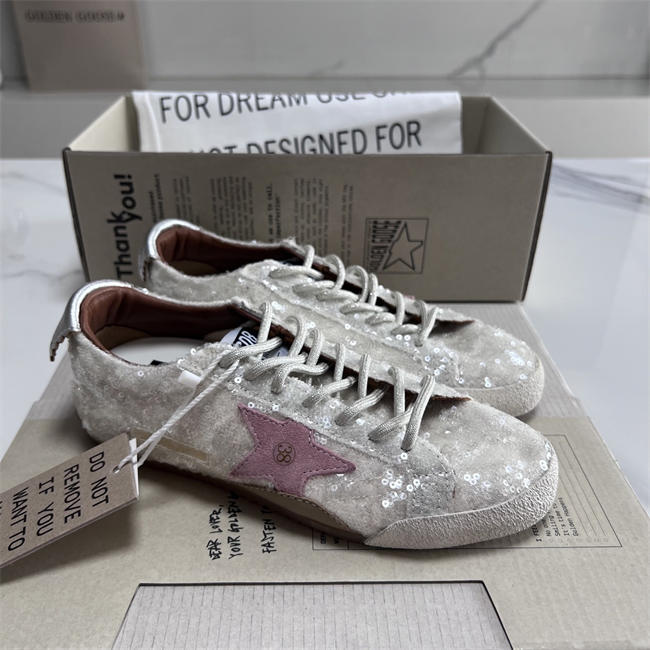 Golden Goose Sneaker