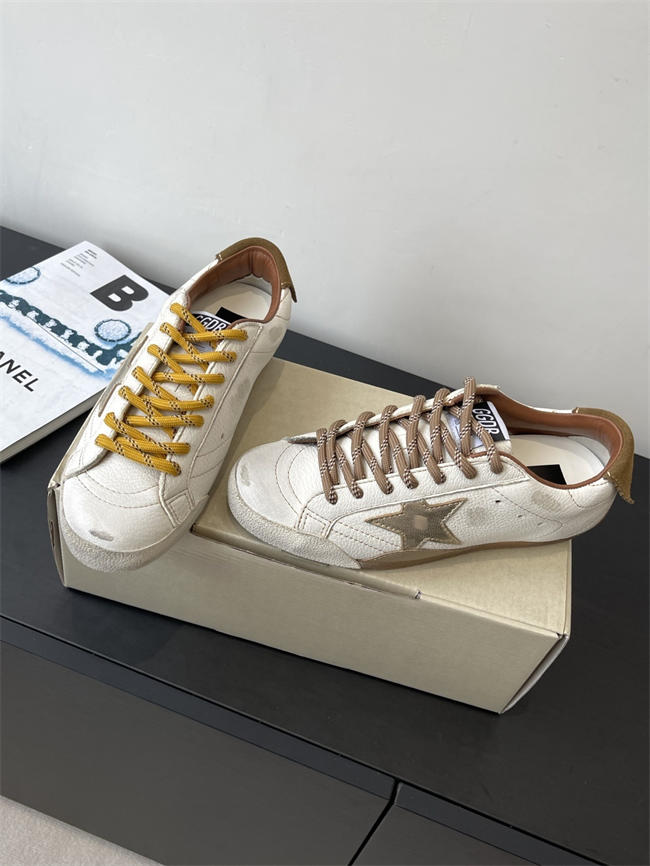 Golden Goose Sneaker