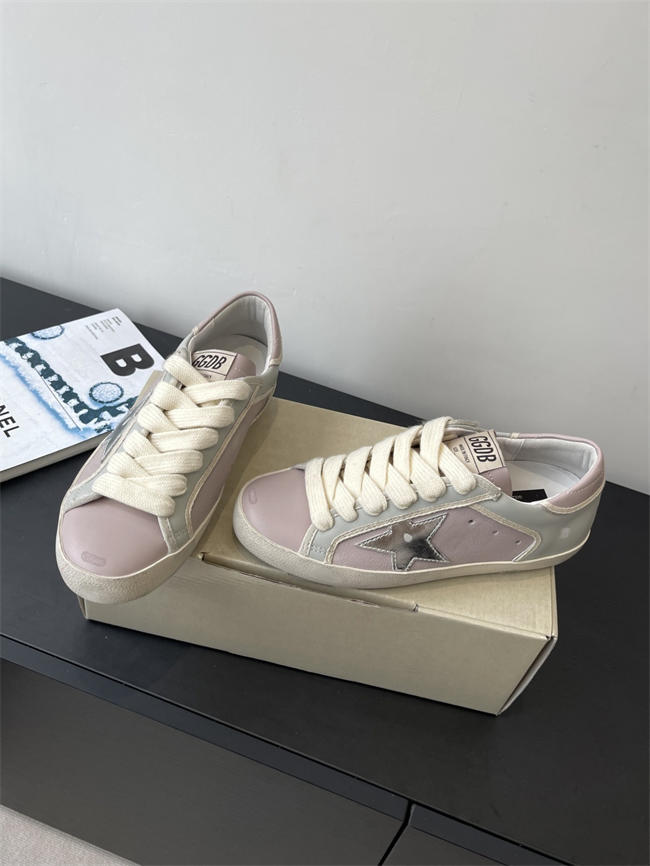 Golden Goose Sneaker