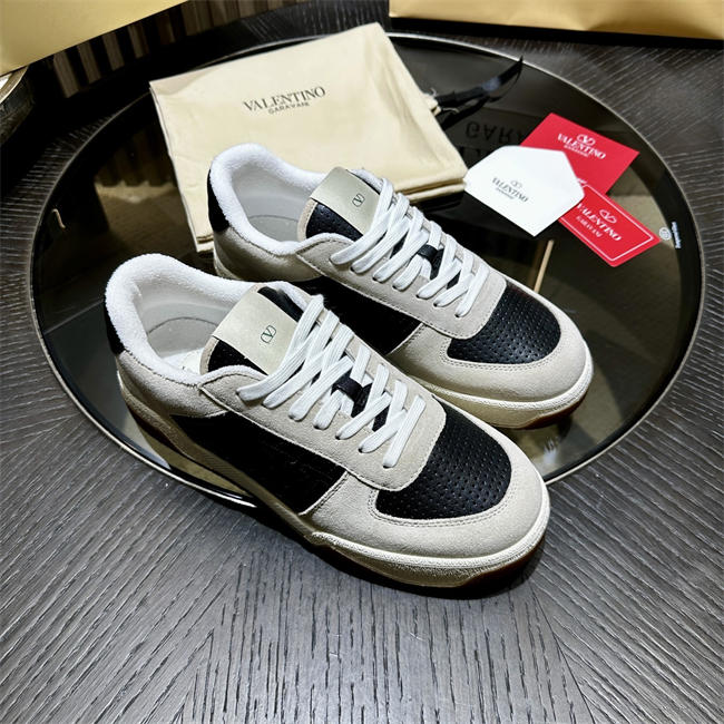 Valentino Sneakers