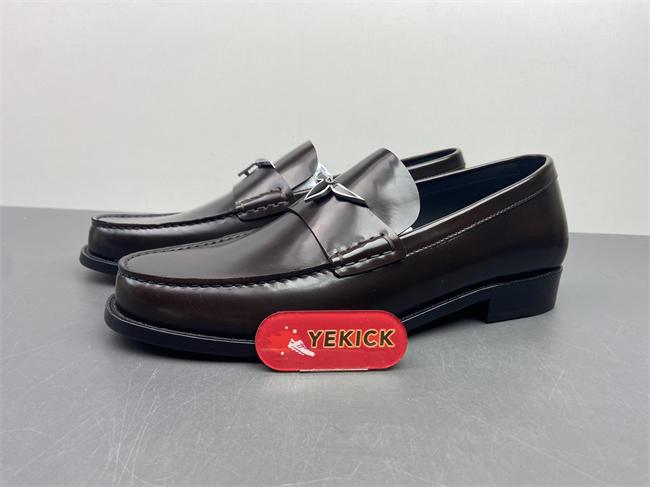 Lv Loafer