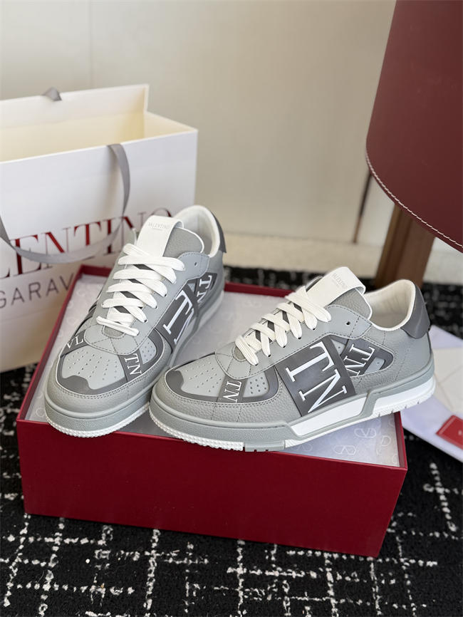 Valentino Sneakers