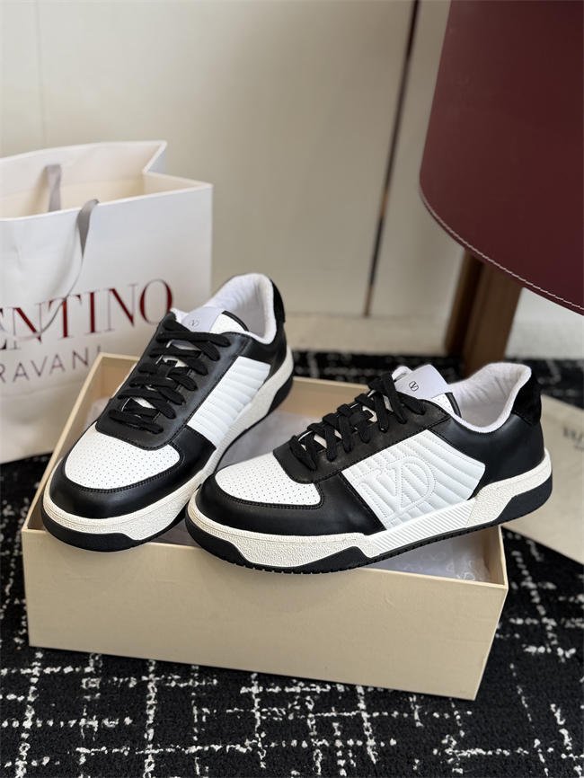 Valentino Sneakers