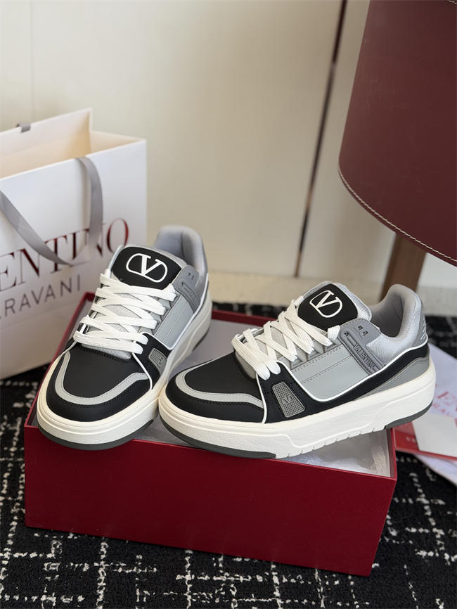 Valentino Sneakers