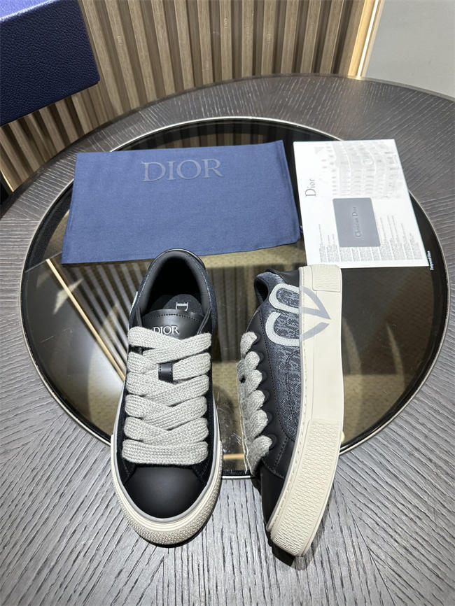Dior Sneaker