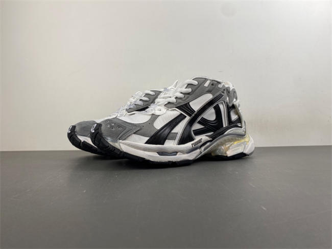 BALENCIAGA RUNNER LED 853225-WRNLD 9012