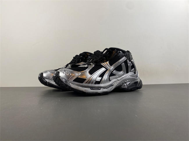 Balenciaga Runner 853225 WRNLD 1125