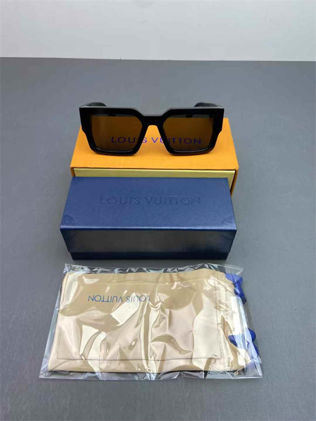 LV Clash Square Sunglasses